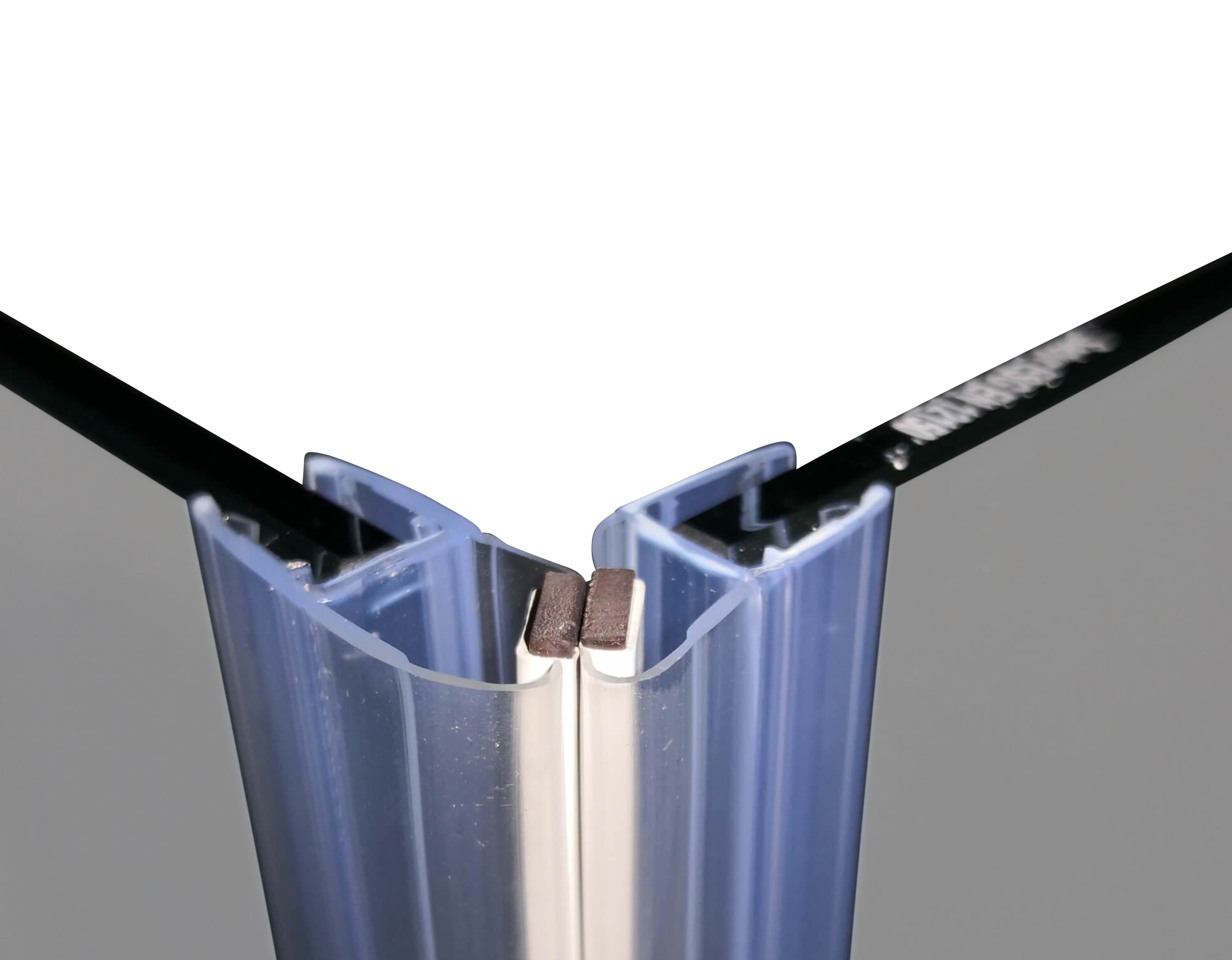 Dusbad Magnetprofil / Dichtung Dichtprofil 45 grad, Länge 2010mm - Set für Eckduschen 5mm